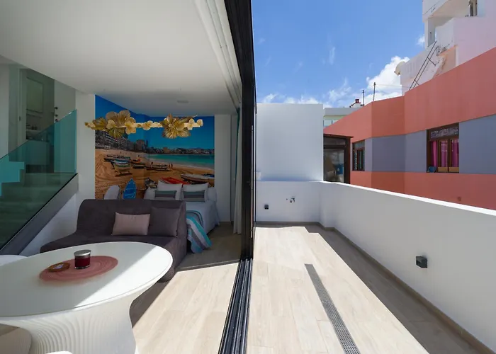 Petit Penthouse Canteras 公寓