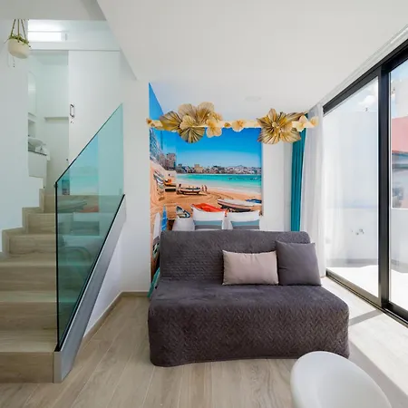 Petit Penthouse Canteras アパート